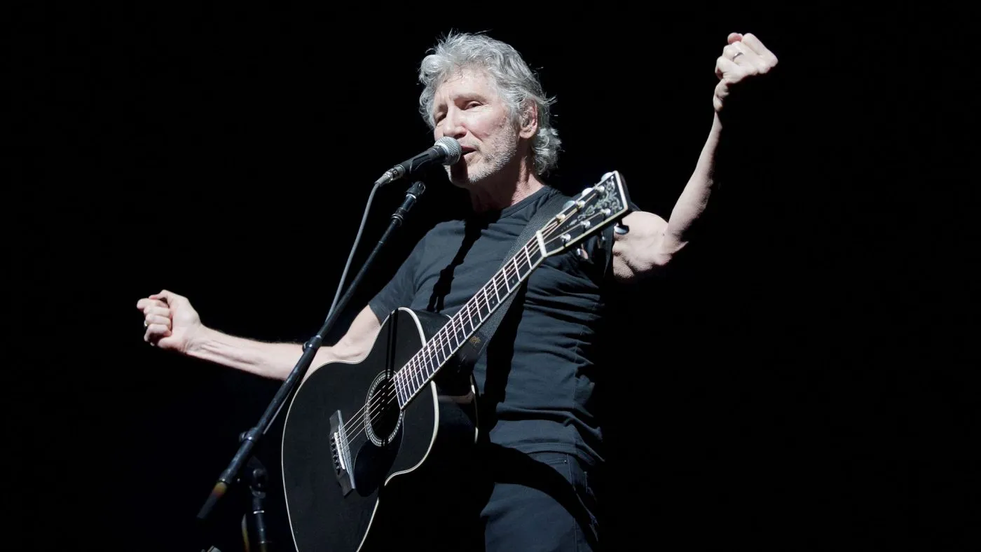roger waters e1494668011516 roger waters e1494668011516