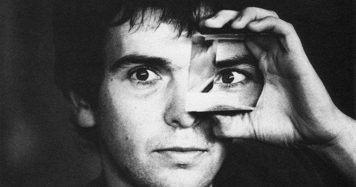Пореден нов сингъл от Peter Gabriel: “Looking for the Happy”