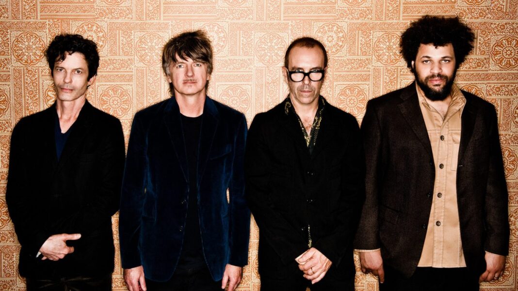 Crowded-House