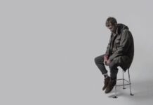 Damon Albarn се включва в благотворителния албум “HELP(2)“ с песента “Flags”