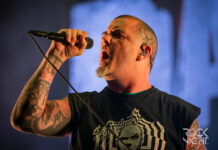Слушайте Phil Anselmo, Kirk Hammett, Billy Sheehan и Mikkey Dee в нова версия на “Fast As A Shark” Pantera @ Arena Sofia, 2023